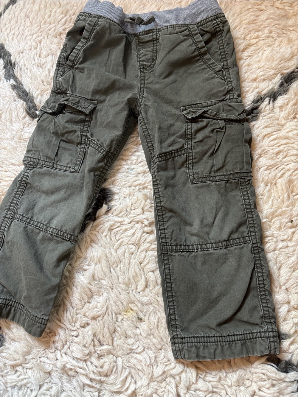 Hanna Andersson Cargo Pants with Knit Waist - Picture 5 of 17